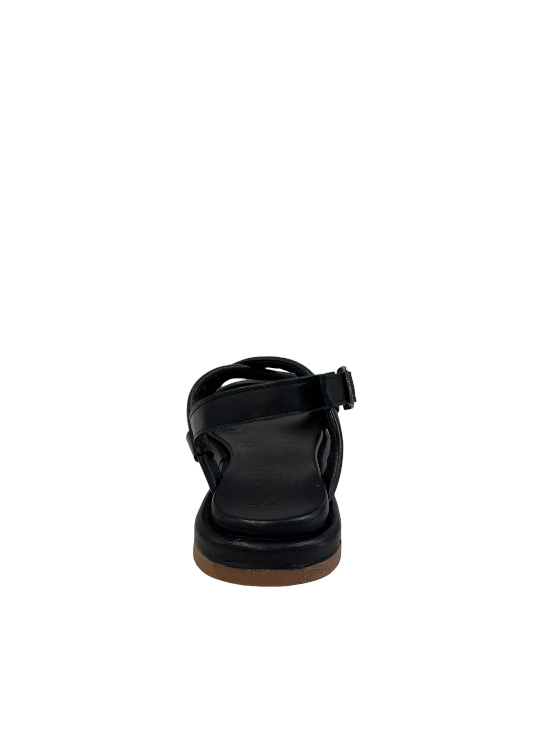 Belle- Black