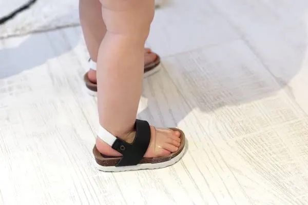 Boxbo Futurit Sandals