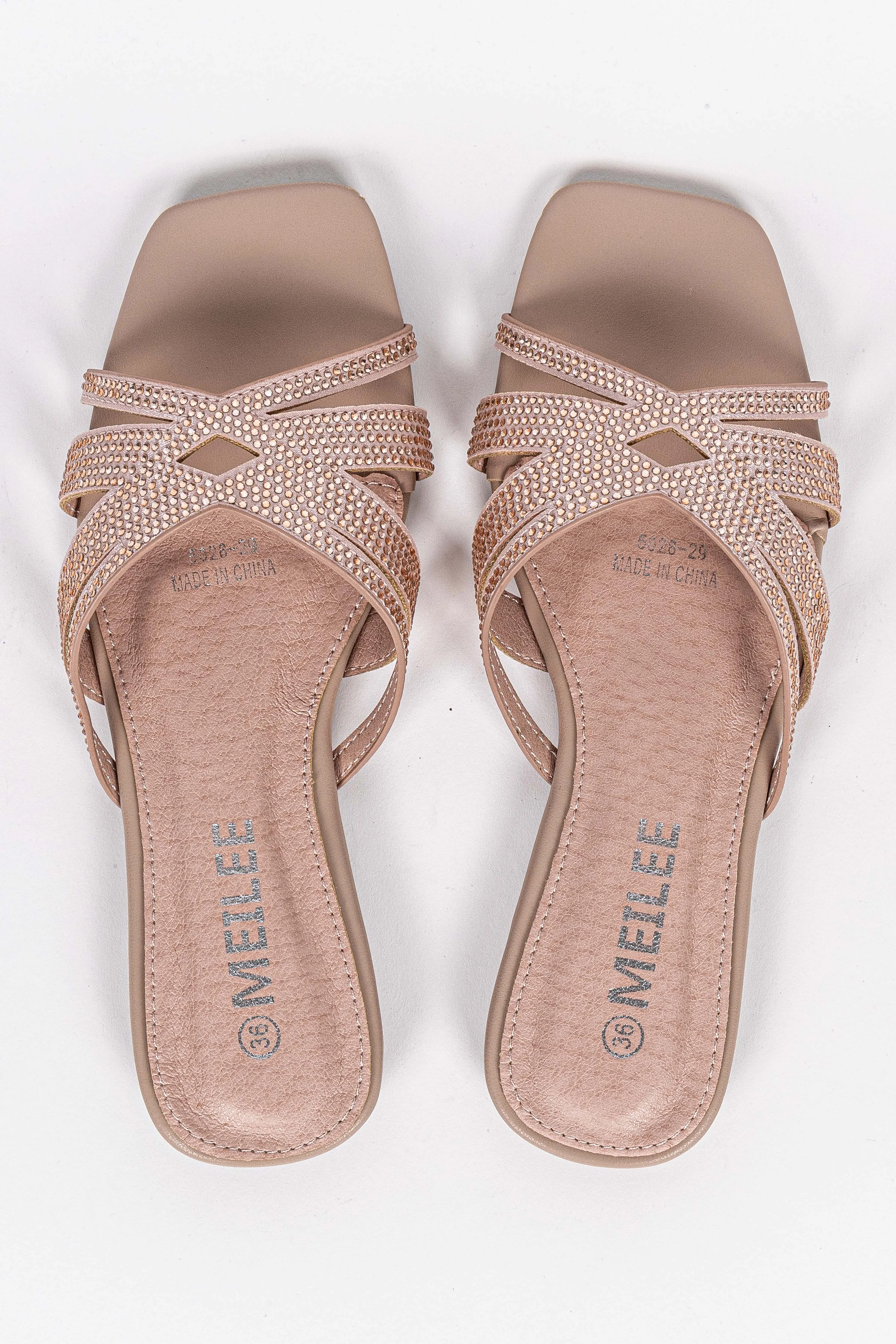 DETAILED FLATS WITH RHINESTONES