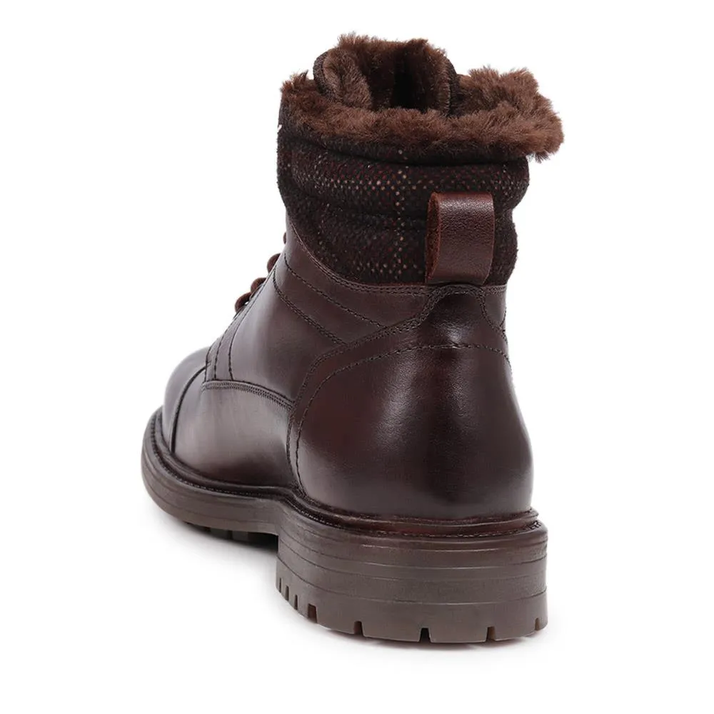 Leather Lace-Up Boots  - SAKM40005 / 326 226