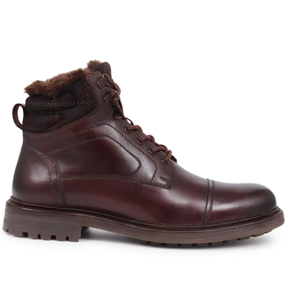 Leather Lace-Up Boots  - SAKM40005 / 326 226