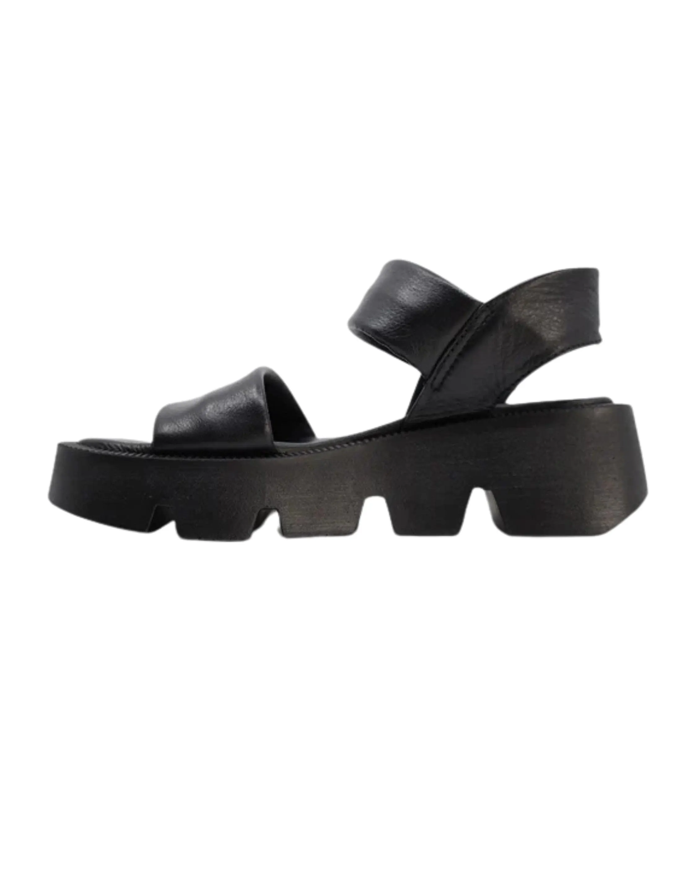 Novi Sandals