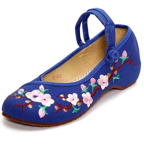 Plum Chinese Embroidered Buckle Round Toe Shoes