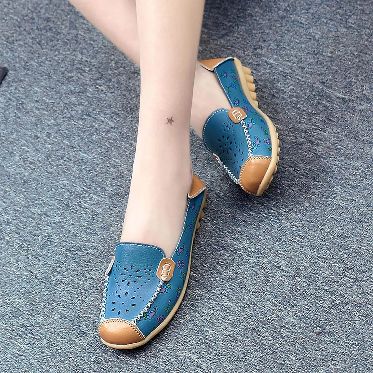 Sunporx Women's Comfortable Loafers Driving Moccasins Shoe Casual Flats Slip on Walking Breathable Non-Slip Office Work Shoe