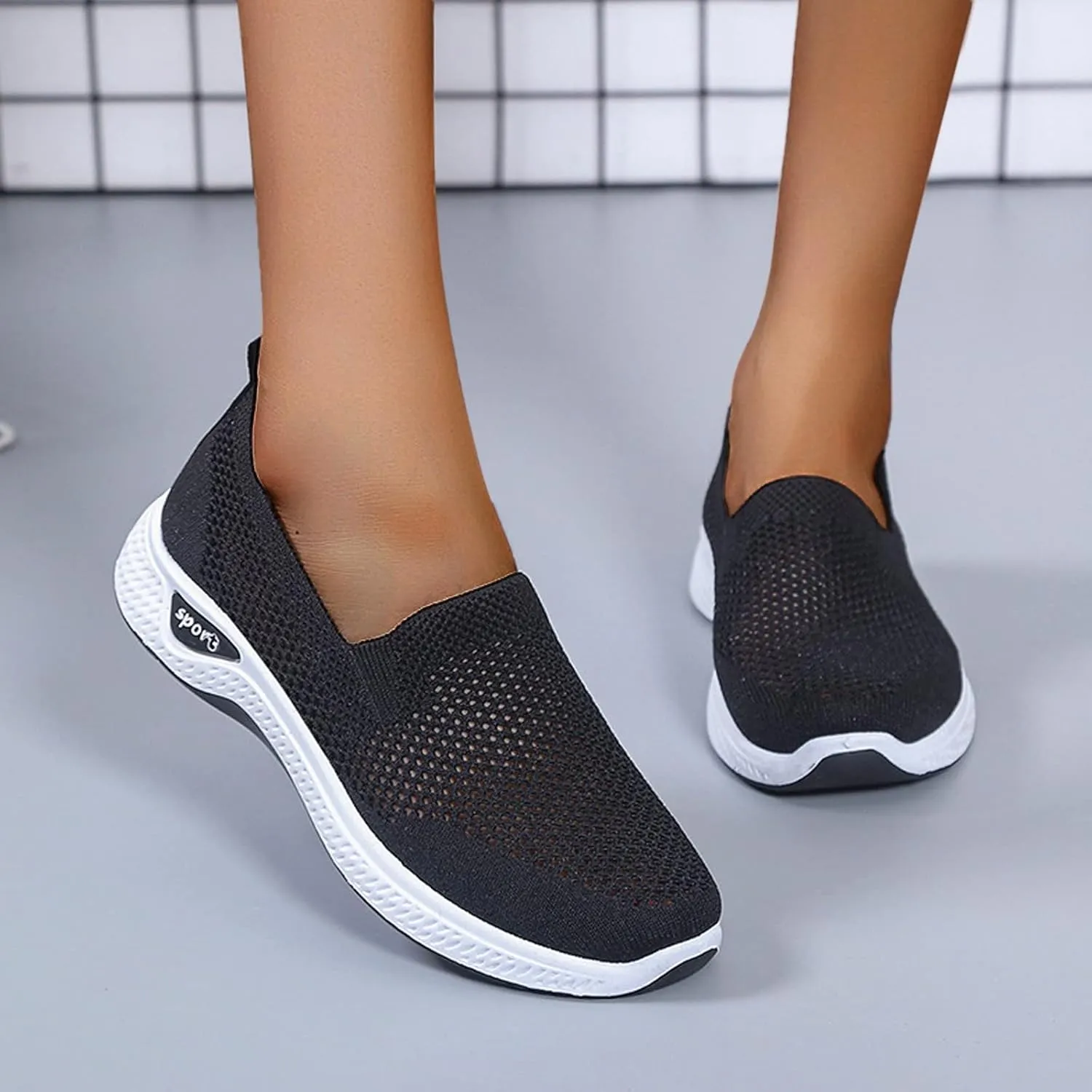 Women's Breathable Mesh Orthopedic Sneakers Casual Fashion Non-Slip Walking Shoes Comfortable Soft Sole Slip-on Loafers Tennis Shoes